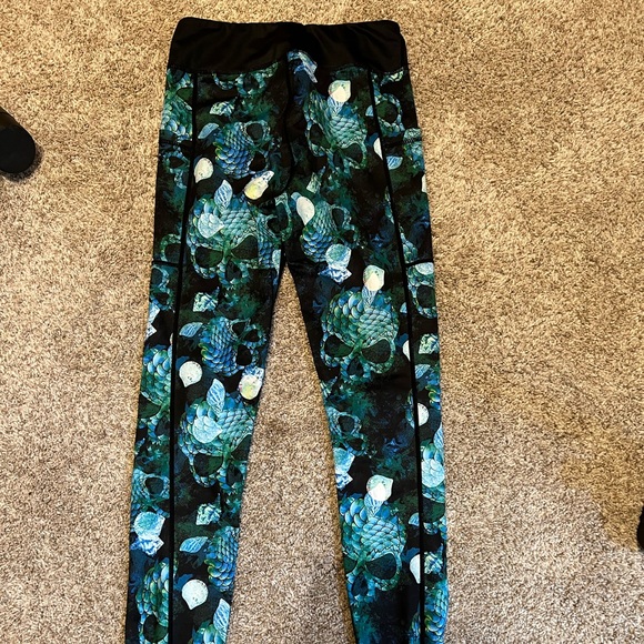 CVG Retired Mermaid Skull full length leggings - Picture 2 of 4